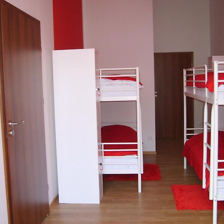 Big City Hostel วรอตซวาฟ ภายนอก รูปภาพ