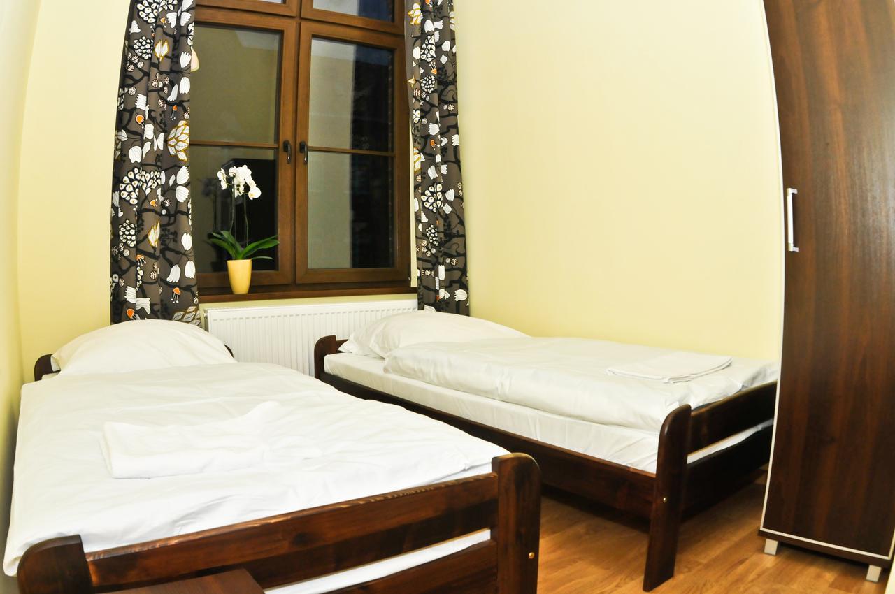 Big City Hostel วรอตซวาฟ ภายนอก รูปภาพ